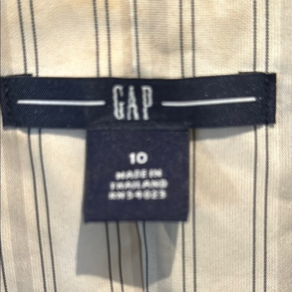 Women's Gap Wool Blend Gray Blazer, size 10 - Picture 2 of 10